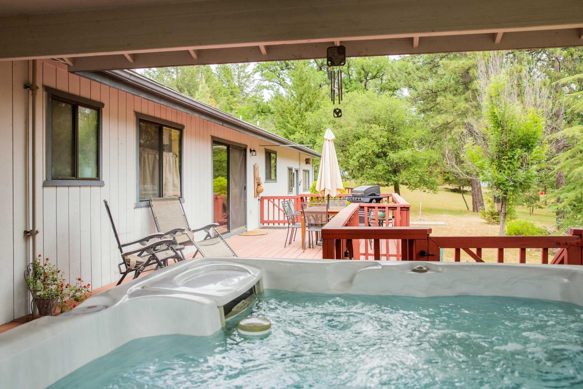 Rustic Groveland Home Private Hot Tub, Deck And Bbq 外观 照片